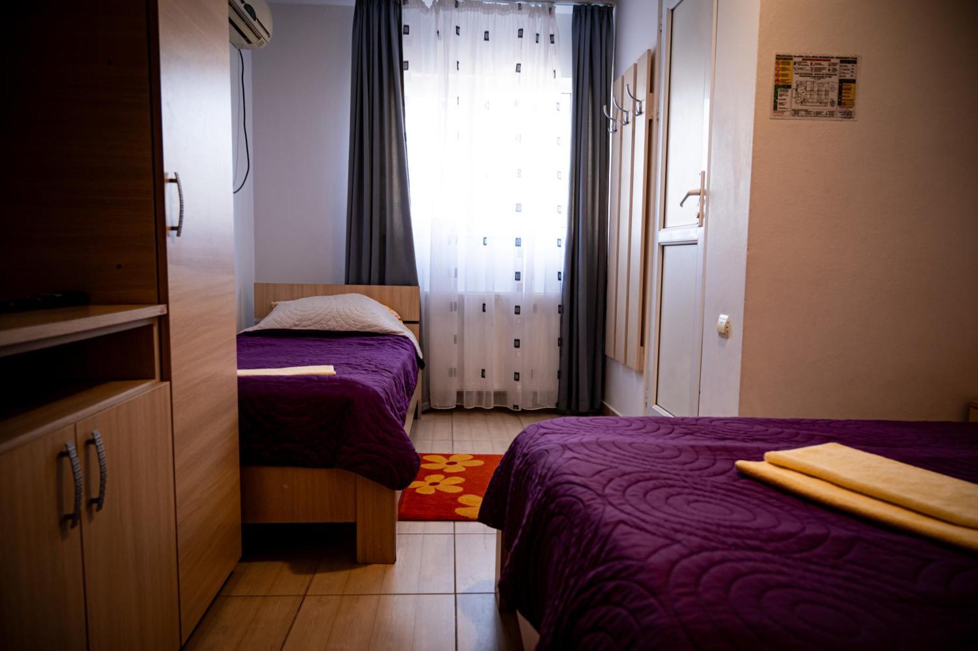 Casa La Dinamo Hotel Două Mai Buitenkant foto