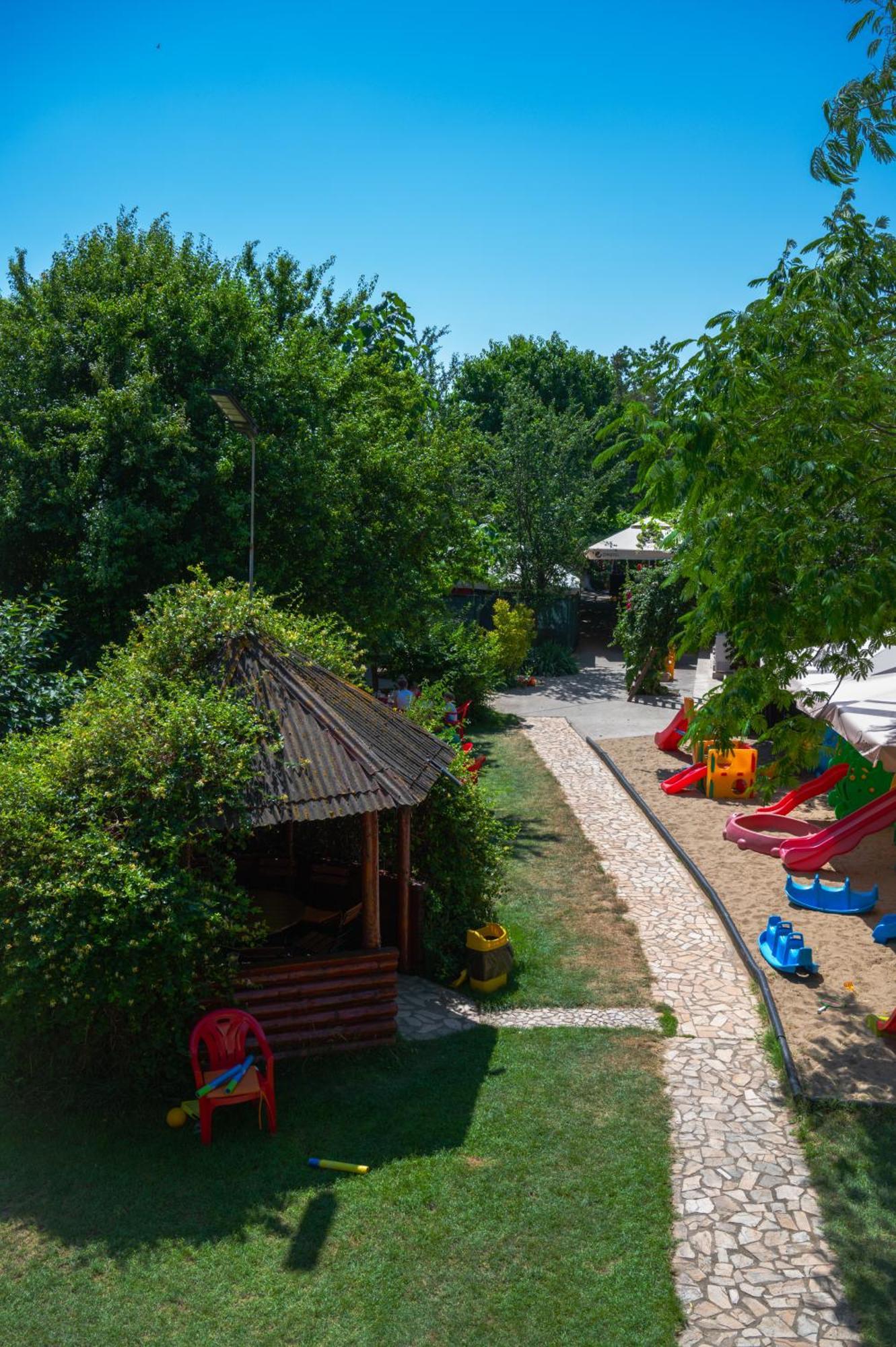 Casa La Dinamo Hotel Două Mai Buitenkant foto